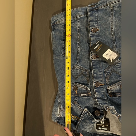 Wrangler X Yellowstone Denim Jacket NEW - Picture 9 of 10